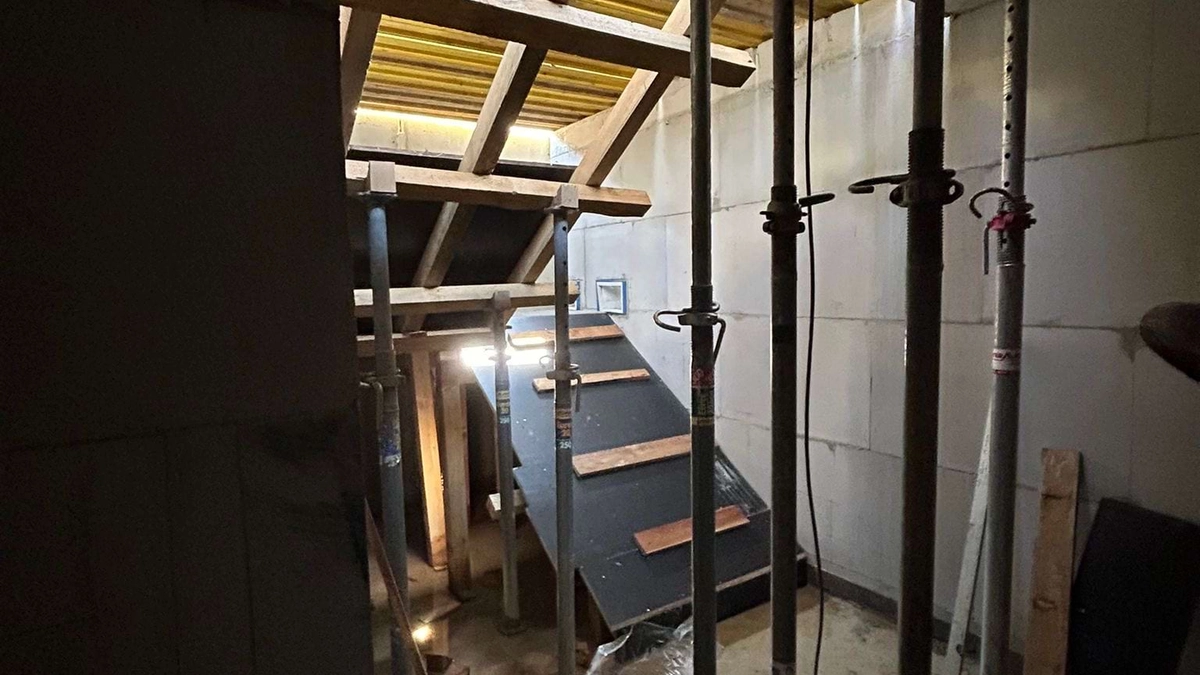 Neubau Mehrfamilienhaus Baustelle